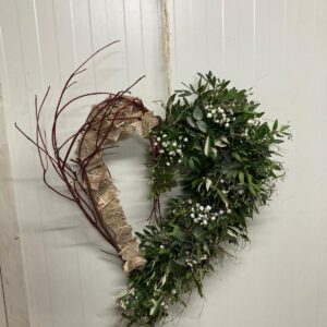 Hartvormige Wandhanger met Groen en Takken